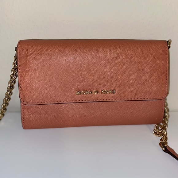 Michael kors cross body - Picture 2 of 5